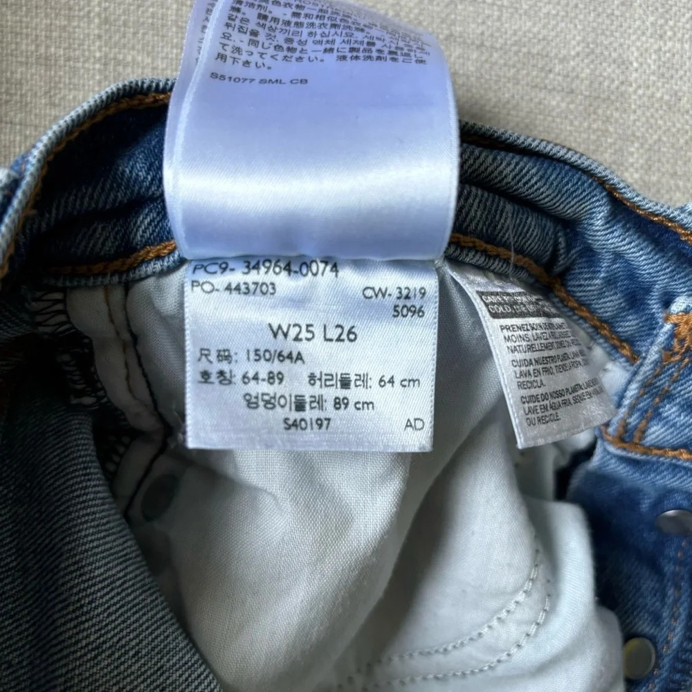 Levi’s Premium Wedgie Straight Jeans Jive Tone Medium Blue Wash Size 25 - Picture 8 of 8